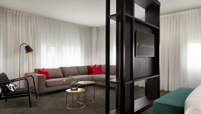 Lounge in de Presidential Suite van Hotel Zaltbommel