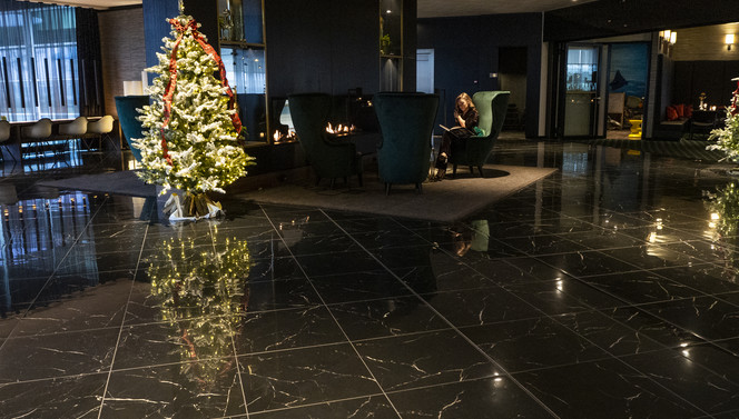 Kerstmis in de lobby van Hotel Zaltbommel