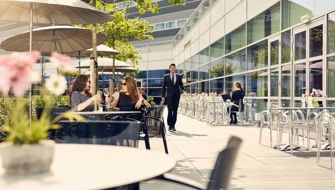 Summer terrace of Hotel Zaltbommel