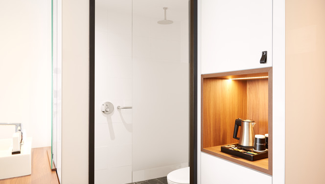 Bathroom in the Economy Room of Hotel Zaltbommel