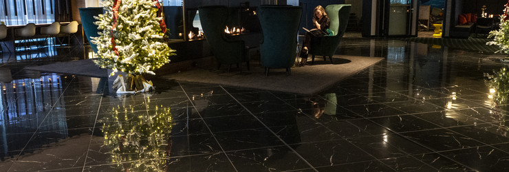 Kerstmis-lobby-Hotel-Zaltbommel